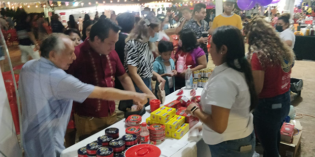 Eloigen a la "Embajadora del Festival Nacional del Queso de Bola Motul 2022"