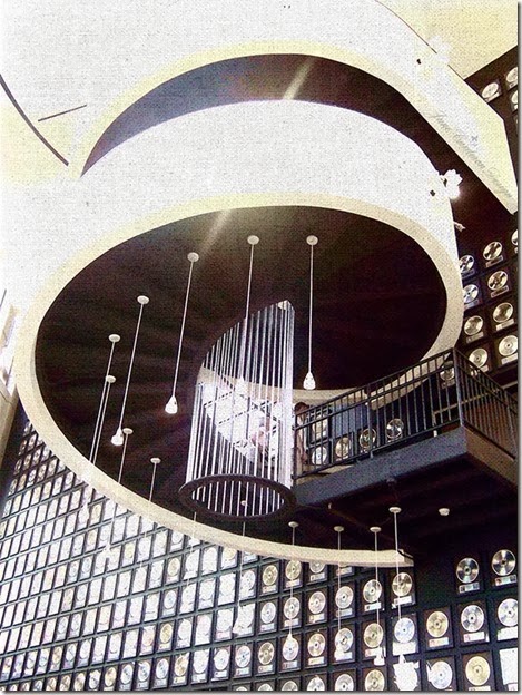 Starway_LookingUp