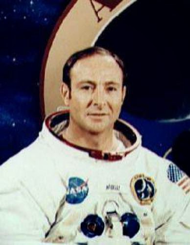 Feb 1 2013 Astronaut Claims Aliens Have Made Contact
