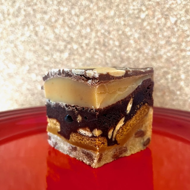 Big Daddy Biscoff Brownie slab with lots of thick layers