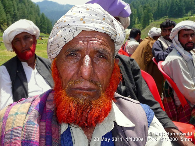 Facing the World, © Matt Hahnewald, people, street portrait, Northern India, Kashmir, Bhadarwah, Jai Green Valley, Kashmiri man, red dyed beard, turban, Muslim people, Muslim man