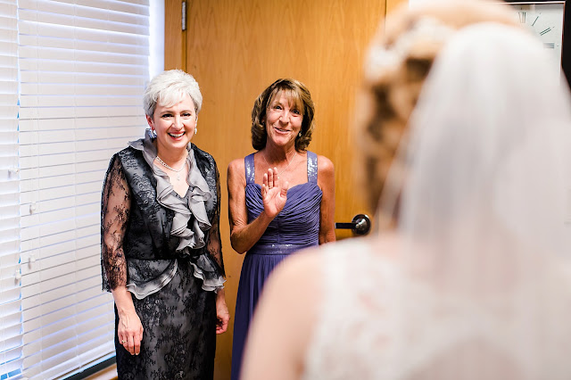 Atrium at Meadowlark Gardens Wedding | Photos by Heather Ryan Photography