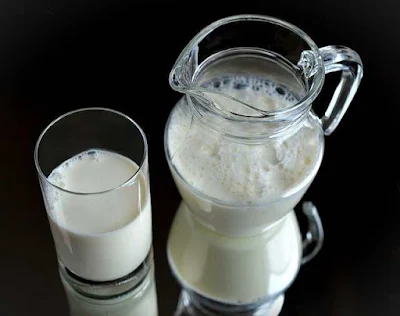 هل شرب الحليب يزيد الوزن؟
