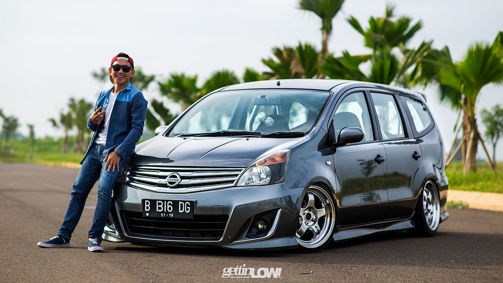  Modifikasi Mobil Ceper Nissan Grand Livina Gray Metallic 