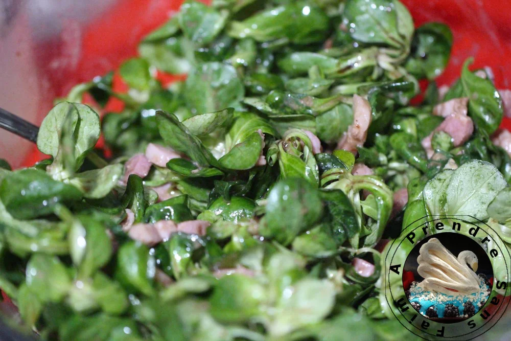 Salade de mâche aux lardons