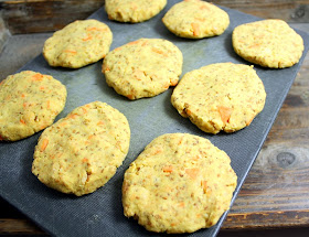 Oppskrift Enkel Kikertburger Veganske Middagskaker Kikerter Gulrot Sesamfrø Kjøttfri Burger