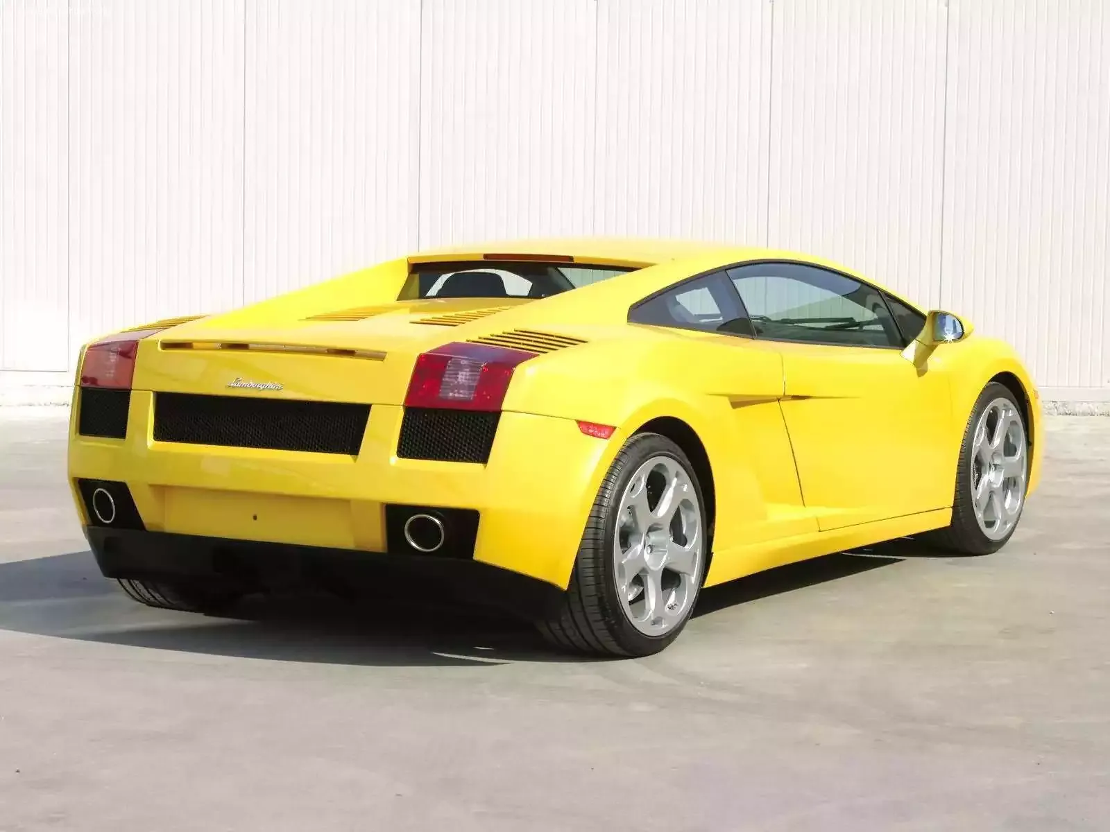 Hình ảnh siêu xe Lamborghini Gallardo 2003 & nội ngoại thất