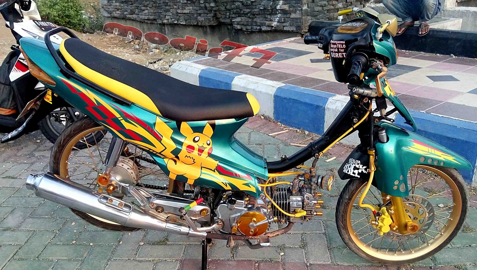 Modifikasi Suzuki Smash Pikachu Yellow Strip Notice MODIF 77