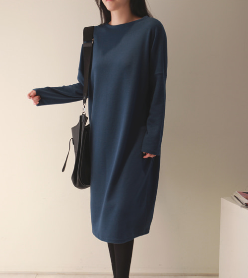 Shift Silhouette Long Sleeve T-Shirt Dress