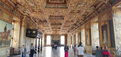 El Gran Salón, Riddersalen, Sala Rosa o Salón de los Caballeros.