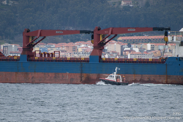 paz navigator, cargo ship, puerto de vigo, photos ships