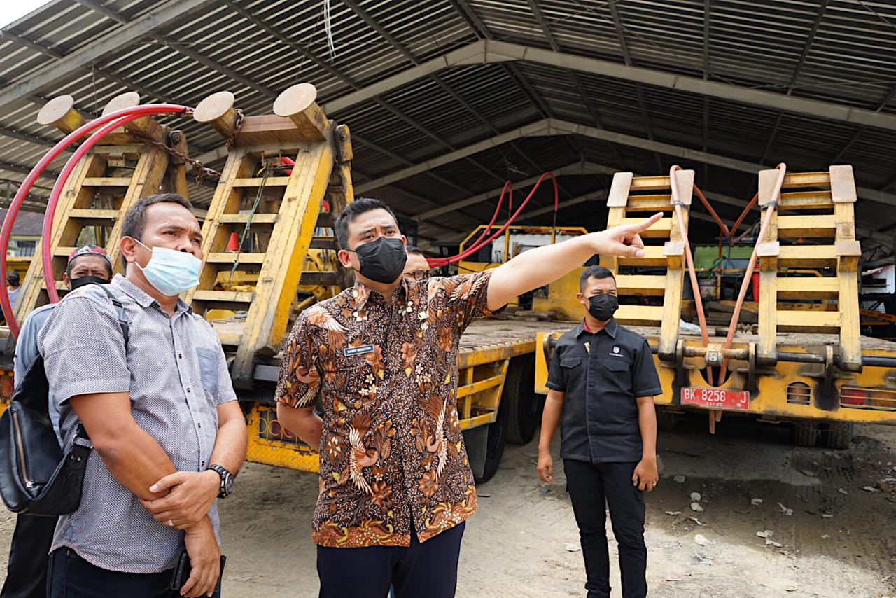 Walikota Medan Bobby Nasution Heran, Alat Berat Dinas PU Memadan dan Canggih Tapi Banyak Jalan di Kota Medan yang Rusak