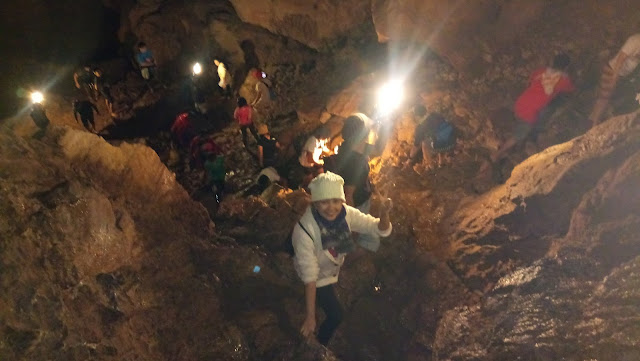 Sagada cave exploration, cave spelunking