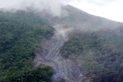 Guguran Lava Masih Mengalir, Warga di Sekitar Karengetang Siaga