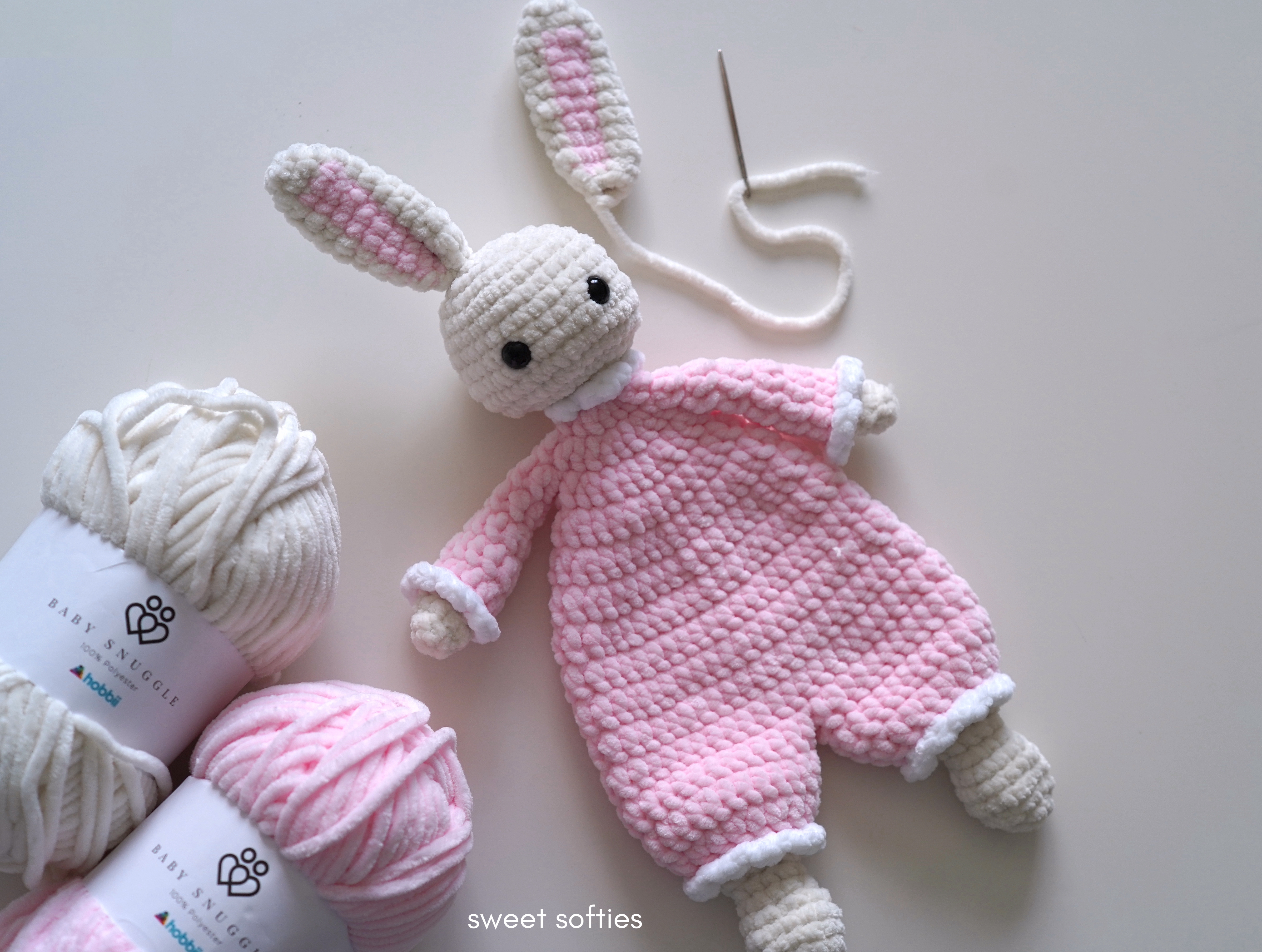 Crochet Ragdoll Friends: 36 New Dolls to Make - 9780811771702