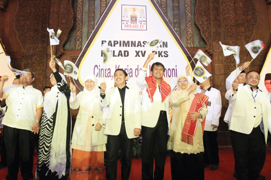 Lambang Milad, Check Out Lambang Milad : cnTRAVEL