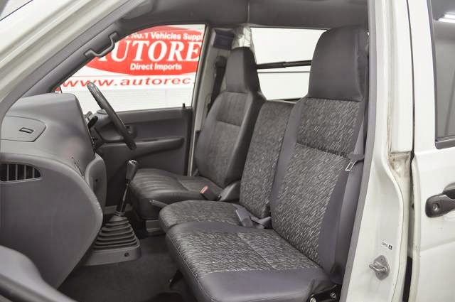 2006 Toyota Liteace DX