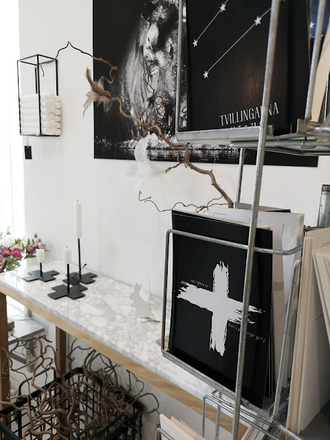 annelies design, webbutik, webshop, nätbutik, inredning, dekoration, ljusförvaring, candle cross, ljusstake, ljusstakar, vykort, svartvit, svartvita, svart och vitt, flodhäst