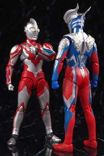 REVIEW SHFiguarts Ultraman Ribut, Bandai