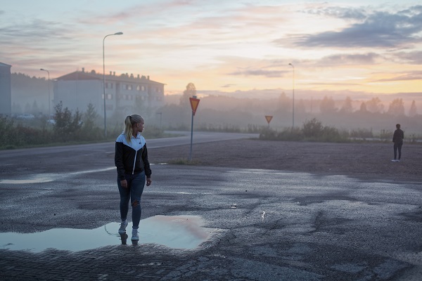 Hannu Pakarinen photo documental, finland people, sunset, women,