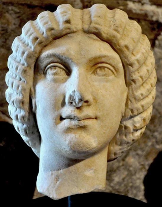 Dutch return looted 2nd century marble head to Italy