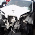 Kecelakaan Tunggal di nagreg , Mobil Toyota Rush Oleng menghantam lampu Lalu Lintas 