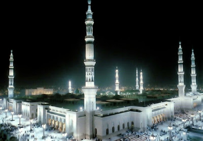 Design Exterior al-Nabawi Mosque in Madinah