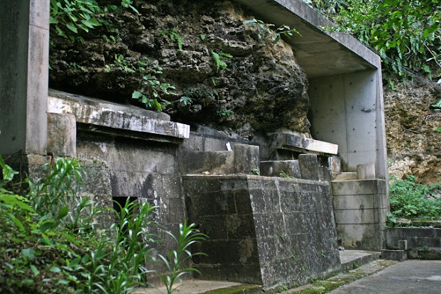 前川民間防空壕の写真