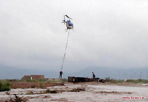 Chihuahua_Mexico_flood_rescue_photo