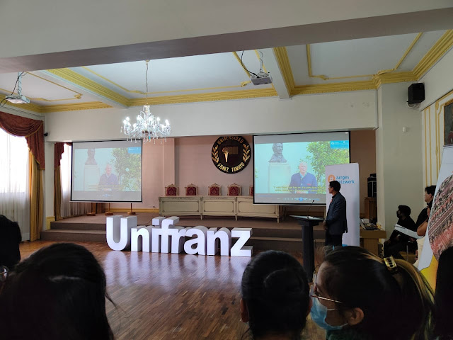 Universitarios de la UNIFRANZ