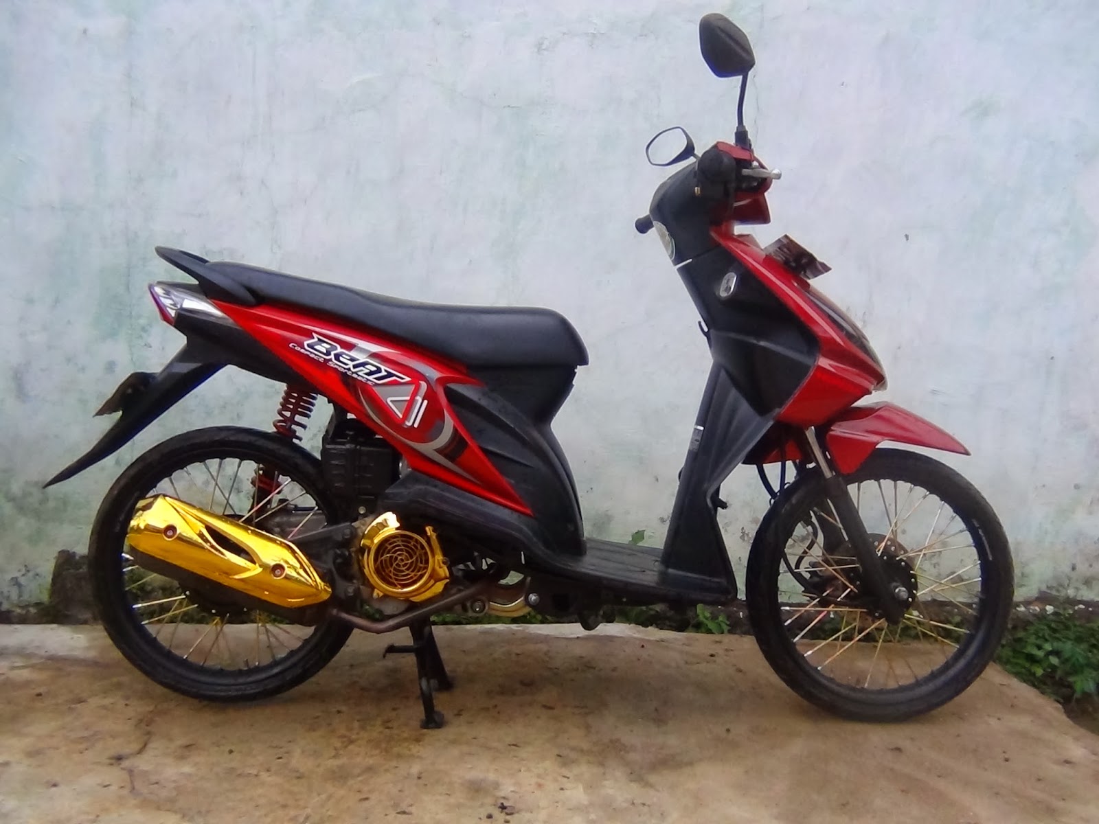 Koleksi Modifikasi Honda Beat Karbu Warna Merah Terkeren Modifikasi Yamah NMAX