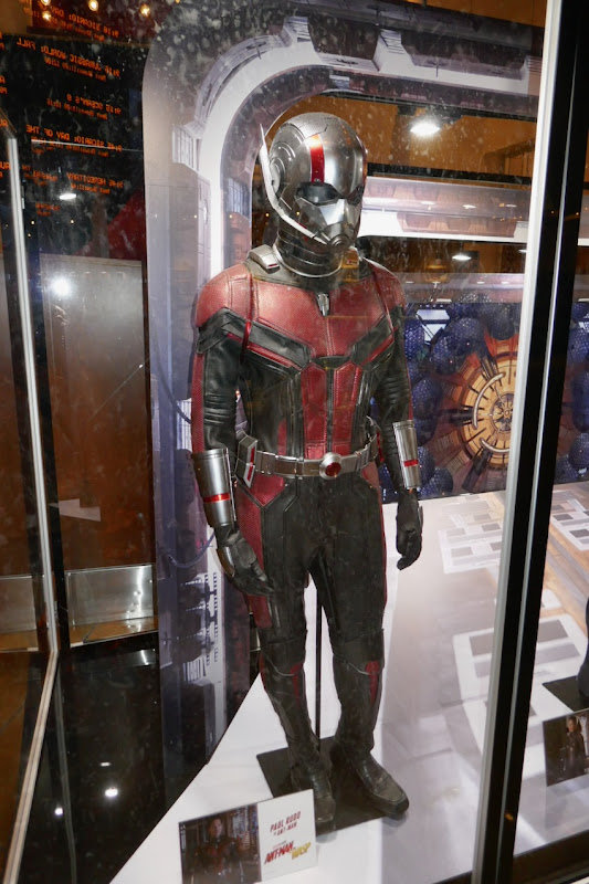 Paul Rudd AntMan movie costume