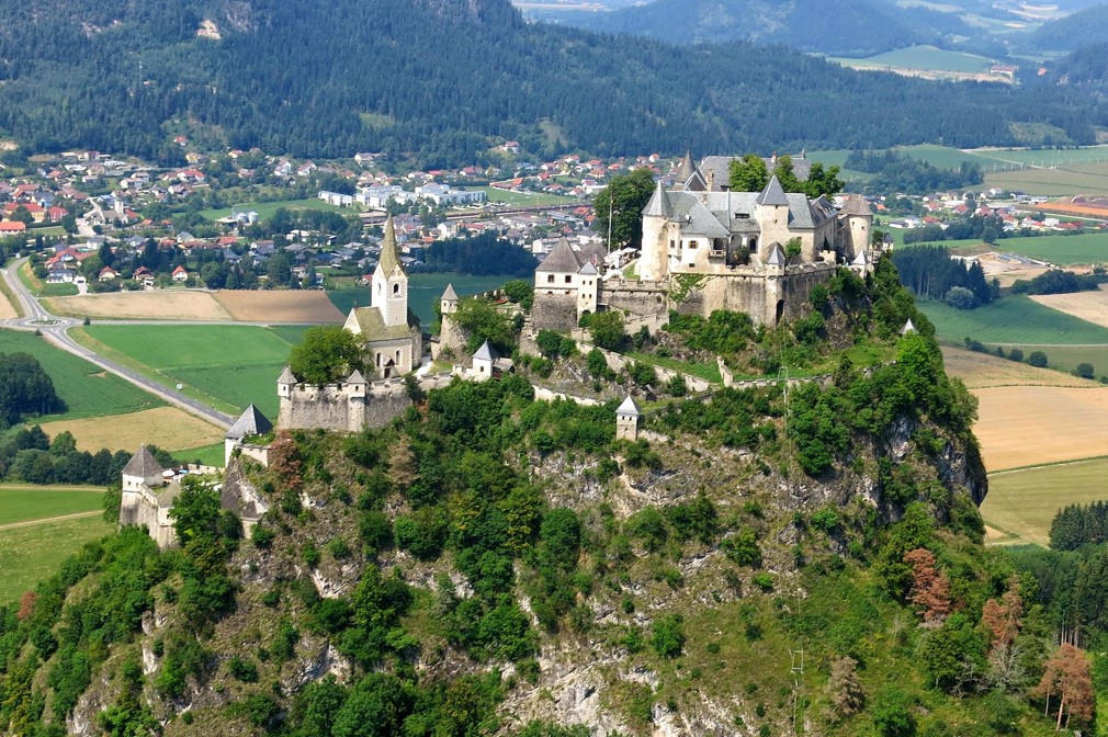 Hochosterwitz Castle, best places to visit and top-rated tourist attractions in Austria