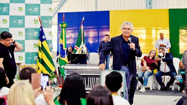 Após 12 anos de espera, Governo entrega Colégio Estadual à população de Goiânia