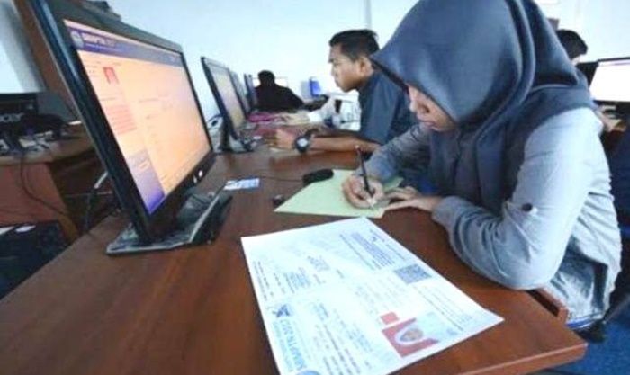 Polisi Tangkap 8 Orang Sindikat Joki UTBK SBMPTN Beromzet Rp6 Miliar