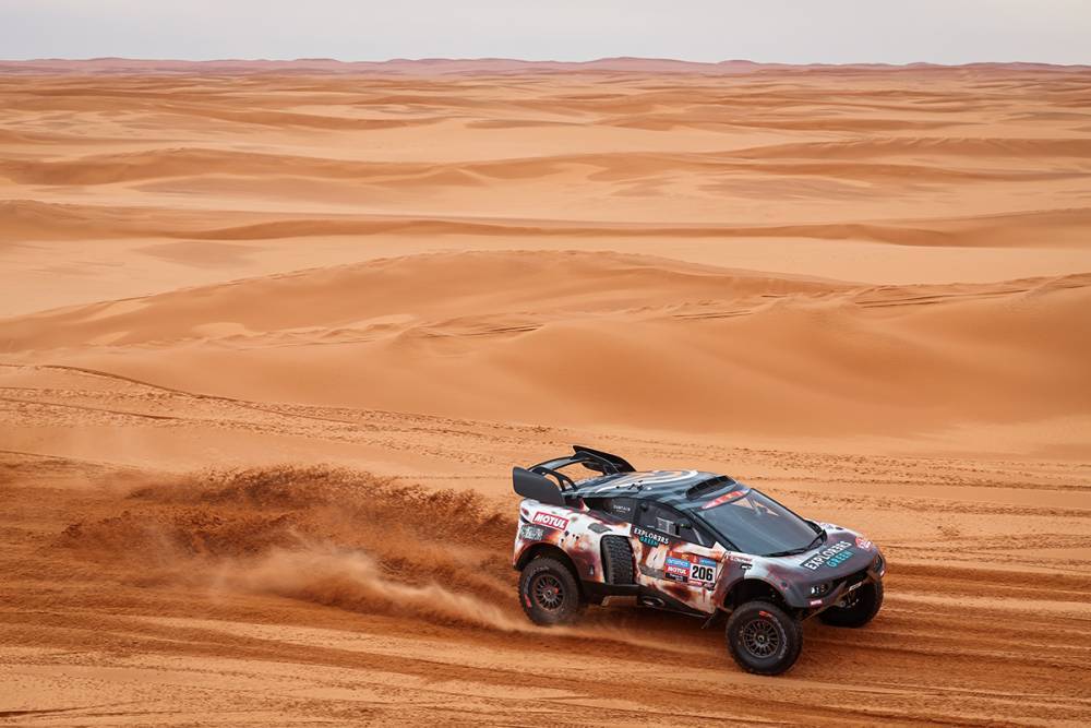 Dakar 2023: Sébastien Loeb gana la etapa 9 con accidente de Carlos Sainz