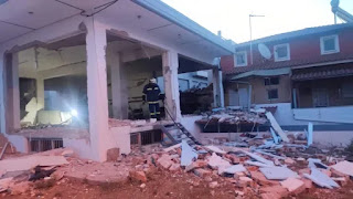Ισχυρή έκρηξη ισοπέδωσε βιοτεχνία στο Μενίδι -Μεγάλες ζημιές σε απόσταση 500 μέτρων 