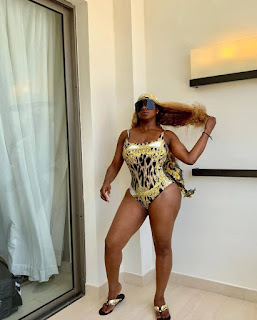 Kukus hair owner, Akunna Nwala flaunts her banging body in sexy photos