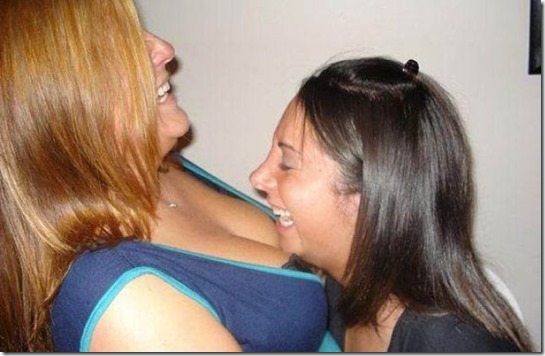 motorboating-girls-hot-9