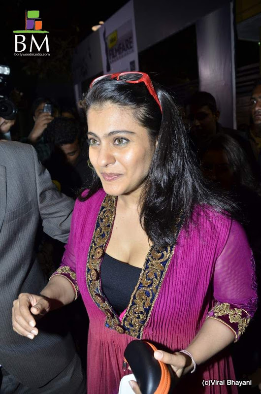 Kajol at th Idea Filmfare Awards photos hot photos