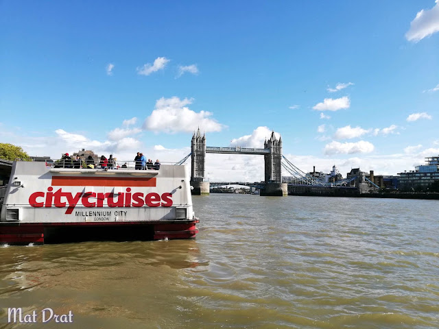 Thames River Cruise London Tower Bridge