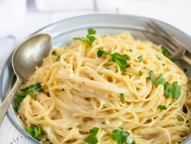 Parmesan Garlic Noodles #dinner #noodle