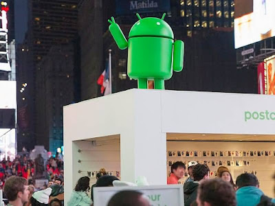 Android Statue