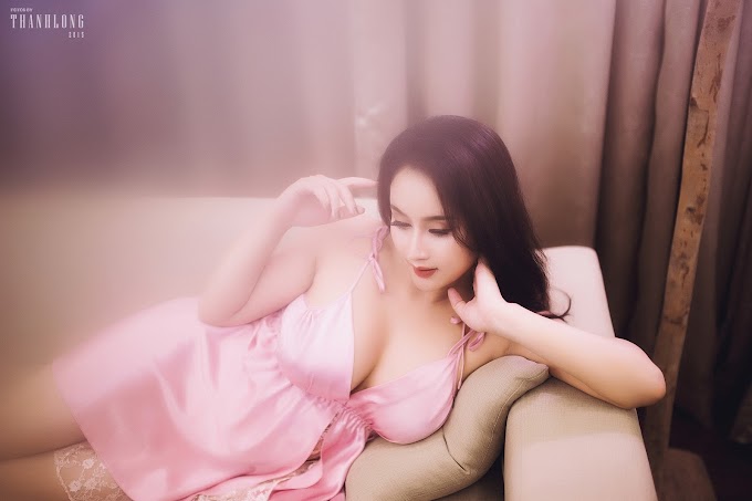 Beauty Vietnamese Woman Christina Hải Âu Sexy Pink