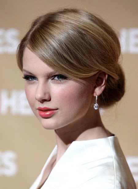 hairstyles taylor swift. Taylor Swift Hairstyles