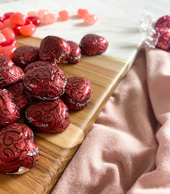 valentine dessert board entertaining #sweetsavoryeats