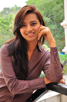 ISHA CHAWLA HD WALLPAPER FREE DOWNLOAD 64