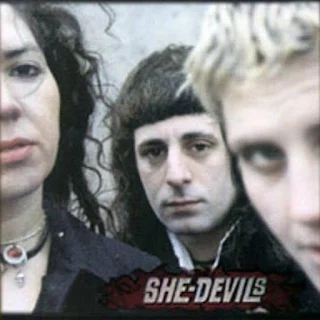 She Devils - La piel dura (1999)