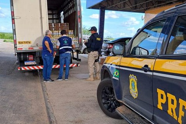 Polícia Rodoviária Federal apreendeu dois caminhões de bebida nas últimas 24 horas no RN