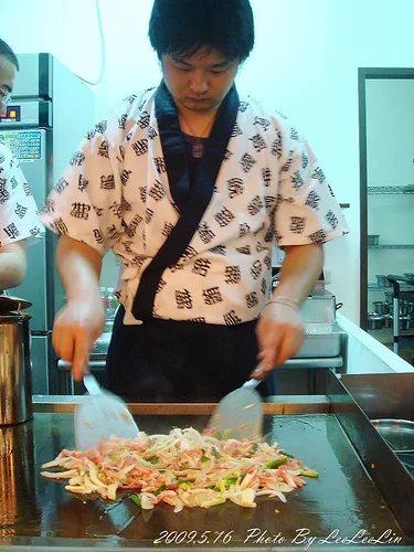 鮮晏鍋物餐廳｜三峽吃到飽美食熱食沙拉鐵板火鍋｜餐廳附設親子遊戲區｜三峽民生街吃到飽餐廳